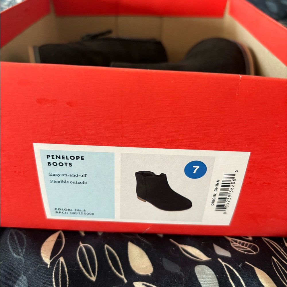 EUC Toddler 7 Cat & Jack black suede Penelope Booties